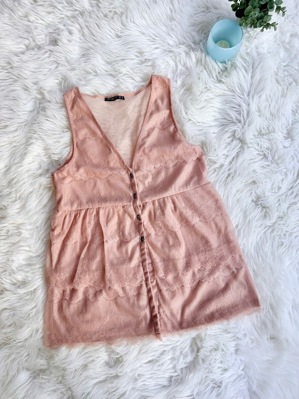 Women Lace Button-Front Tank Top